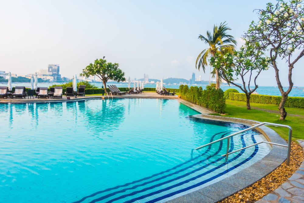 swimming pool img